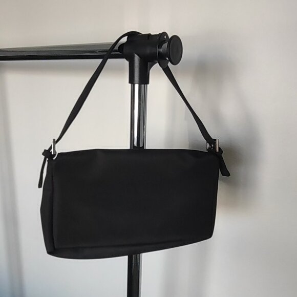 Black fabric clutch purse - Picture 2 of 5